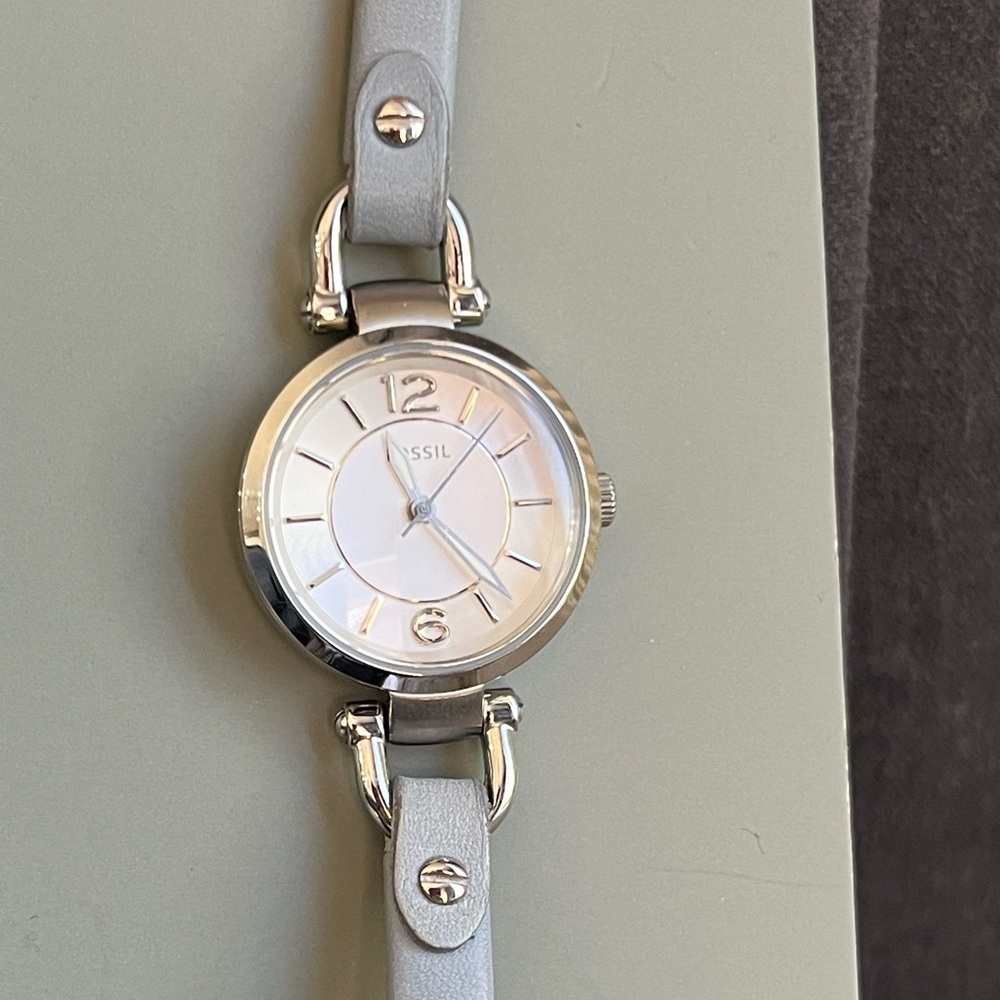 💙 Fossil Small Watch Blue Leather Band Silver Hardware Stainless Steel